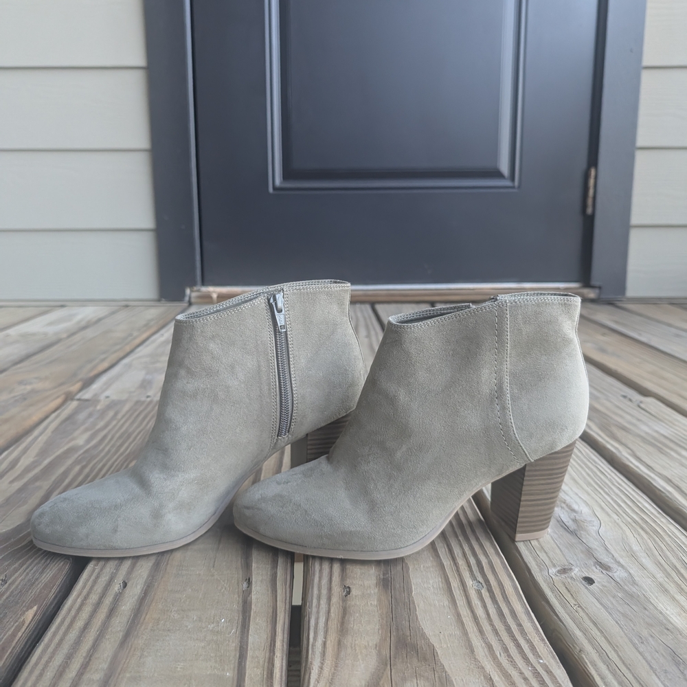 Suede Ankle Boots - Tan